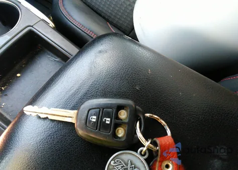 2015 Toyota Camry Se z USA, uszkodzony, nr VIN 4T1BF1FK1FU970894